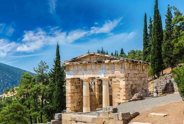 Delphi archaeological site taxi tour